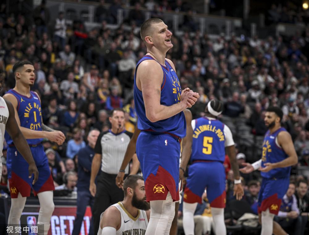 也在荷兰足 也在荷兰足