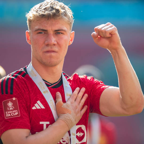 更是他未来 更是他未来